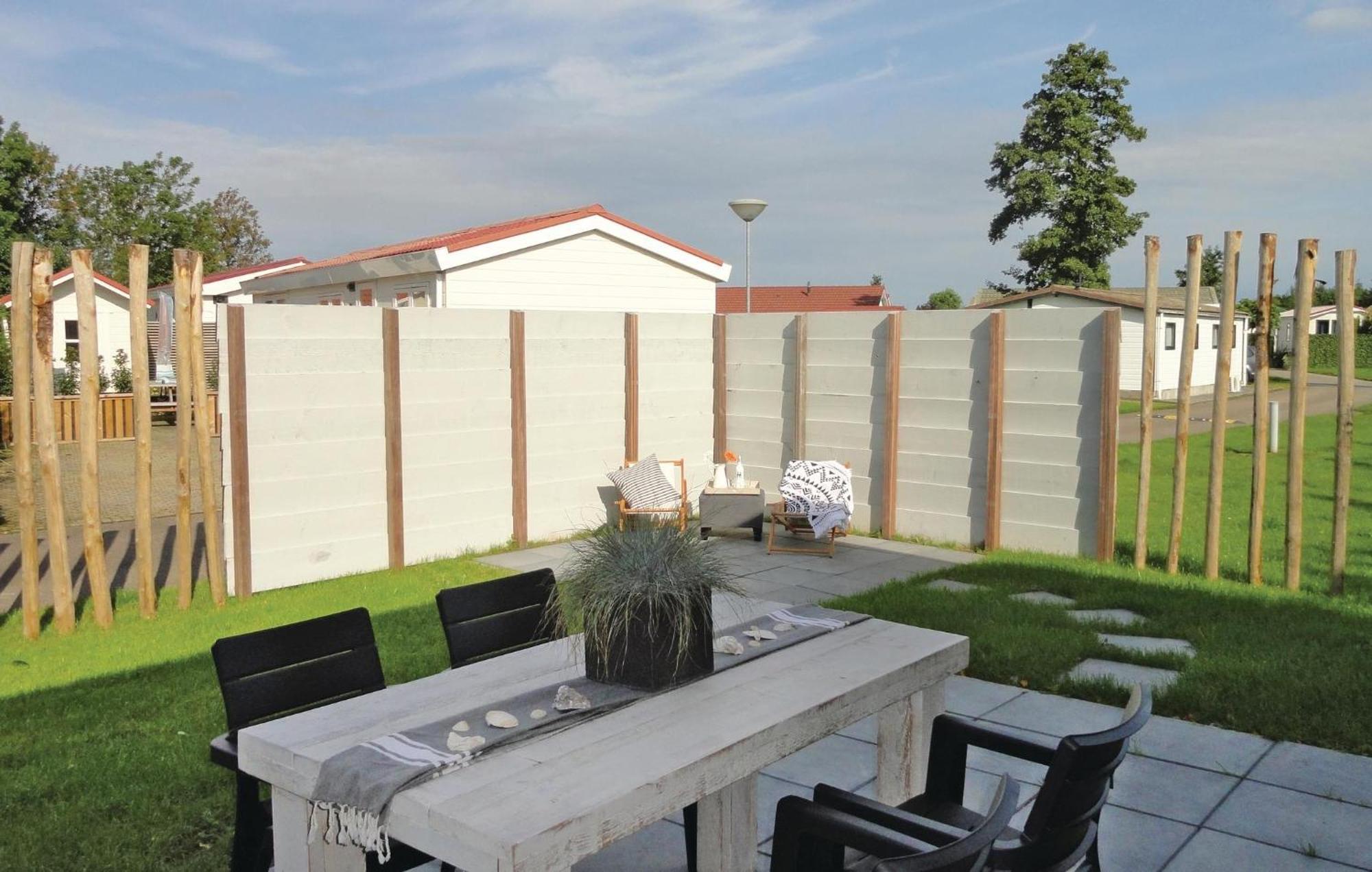2 Bedroom Awesome Home In Sint-Annaland Exterior photo